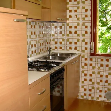 For 5 People In A With Swimming Pool Close To The Beach Apartment